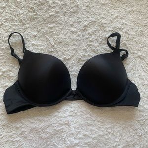 Black Victoria’s Secret bombshell bra 34A